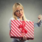 Θα γίνει σκάνδαλο: 8 χονδροειδή λάθη στην προσφορά δώρων Θα γίνει σκάνδαλο: 8 χονδροειδή λάθη στην προσφορά δώρων